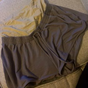 Maternity shorts